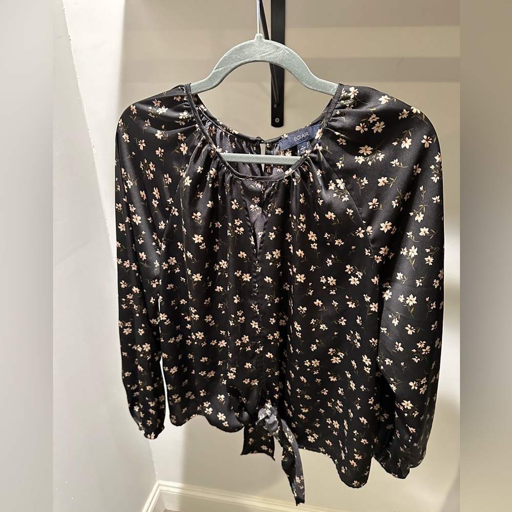 Like new Eclair silky long sleeve floral blouse cut out and tie in the front